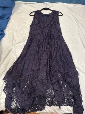 Just...Taylor Lace High-Low Dress in Deep Blue Purple